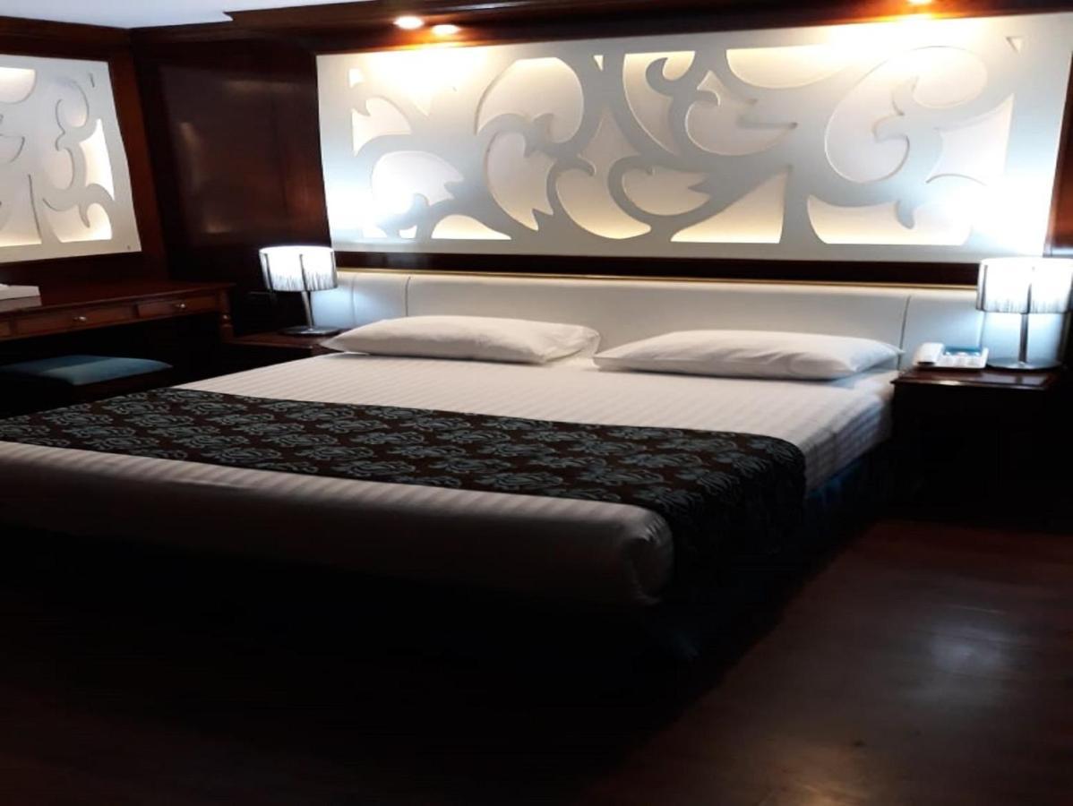 Hotel Luxor Luxury Nile Cruises - From Luxor 04 Nights - From Aswan 03 Nights Exterior foto